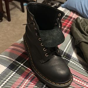 Reduced price today only! Original Doc Martens- Horween Leather- GREAT CONDITION